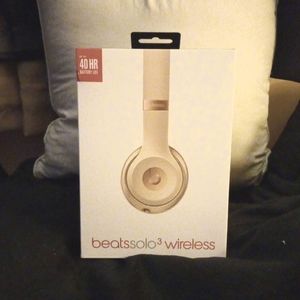 Solo3 Wireless beats by Dr. Dre wireless headphones. Brand new. Never used.